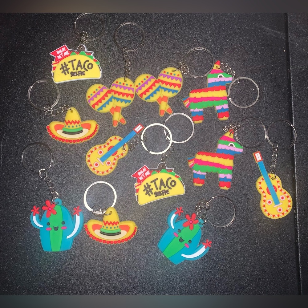 Lot of 12 Fiesta Taco Keychains